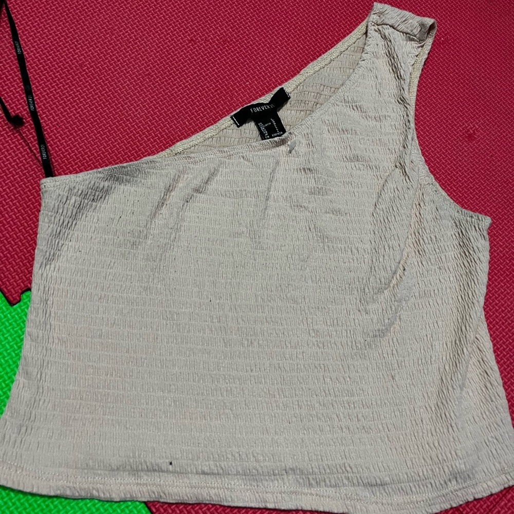 One shoulder top